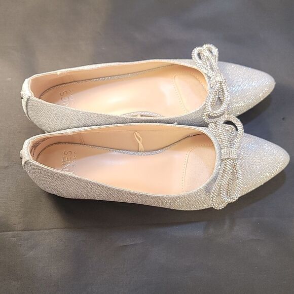 BRAND NEW JONES NEW YORK POINTED TOE WITH BOW DETAIL EMBELLISHMENTS FLAT - Picture 5 of 16